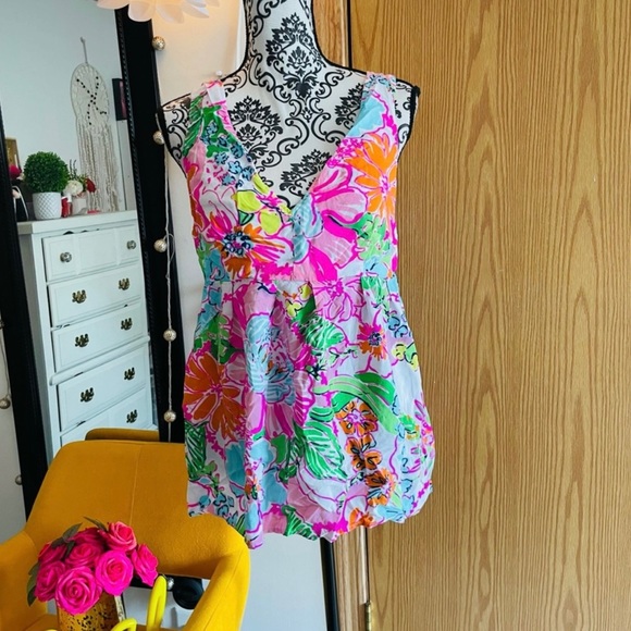 Lilly Pulitzer blouse - Picture 2 of 6